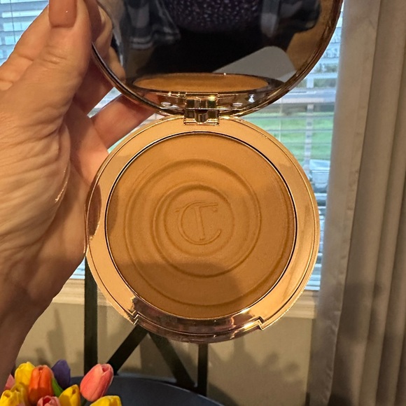 Charlotte Tilbury science + color sun kissed glow bronzer 2 medium - Picture 3 of 5